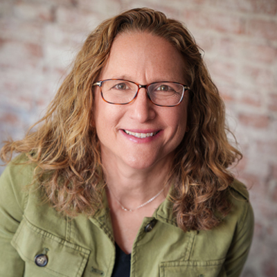 Head shot of Karen Handelman